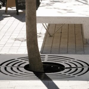 Puujuure kaitse Taulat